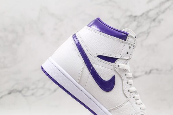 NIKE AJ1 high top white purple