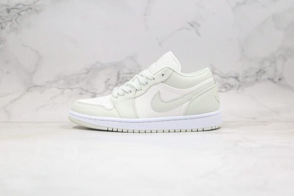 NIKE AiR Jordan 1 LOW“Spruce Aura”