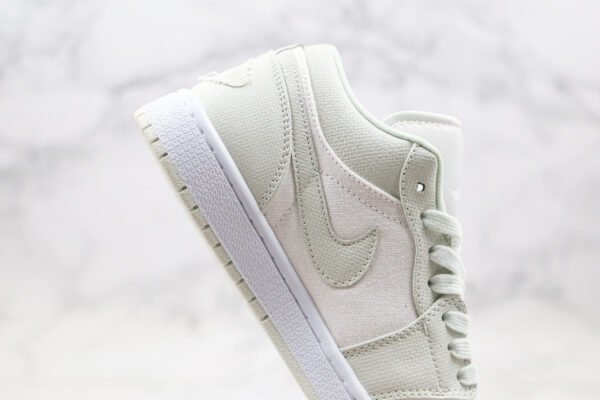 NIKE AiR Jordan 1 LOW“Spruce Aura”