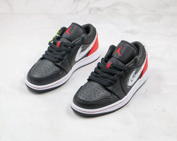 NIKE Air Jordan 1 Low SE