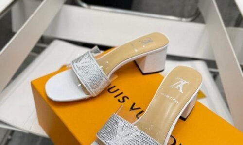 Louis Vuitton Slippers