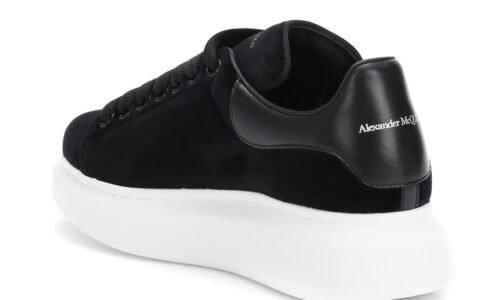 Alexander McQueen Black velvet