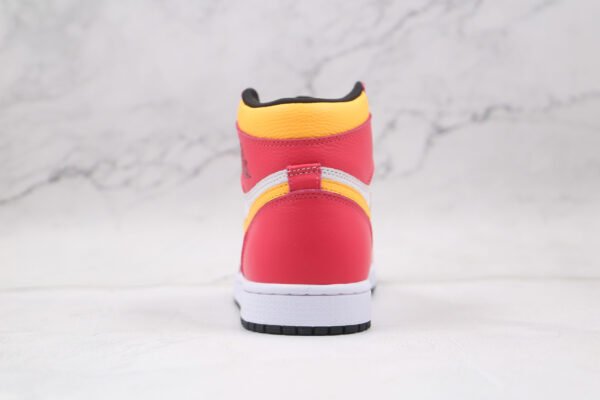 NIKE AJ1 high top pink yellow white