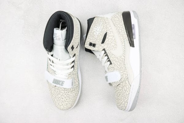 Jordan Legacy 312 Flip