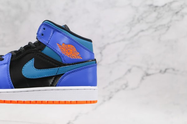 NIKE Air Jordan 1 Mid AJ1