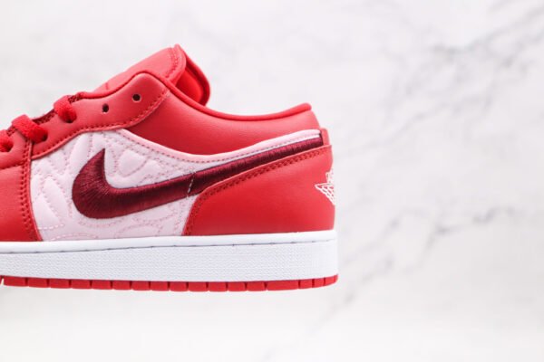 NIKE Air Jordan 1 Low Christmas red