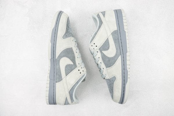 Otomo Katsuhiro x NK SB Dunk Low “Steamboy OST” Grey