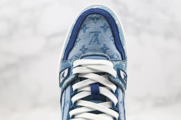 Louis Vuitton Sneaker Blue and White