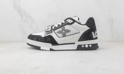 Louis Vuitton Sneaker Black and White X