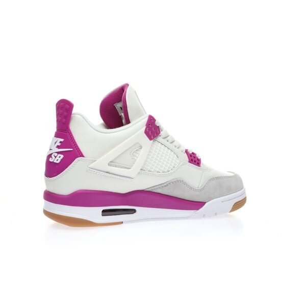 Nike SB x Air Jordan 4 Retro SP”White Purple”