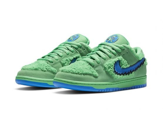 NIKE SB DUNK LOW GRATEFUL DEAD BEAR GREEN