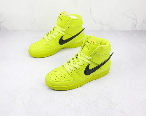 NIKE AMBUSH x Nike Dunk High Fluorescent green