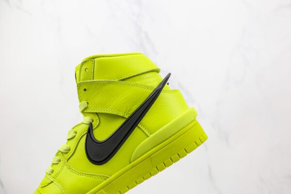 NIKE AMBUSH x Nike Dunk High Fluorescent green