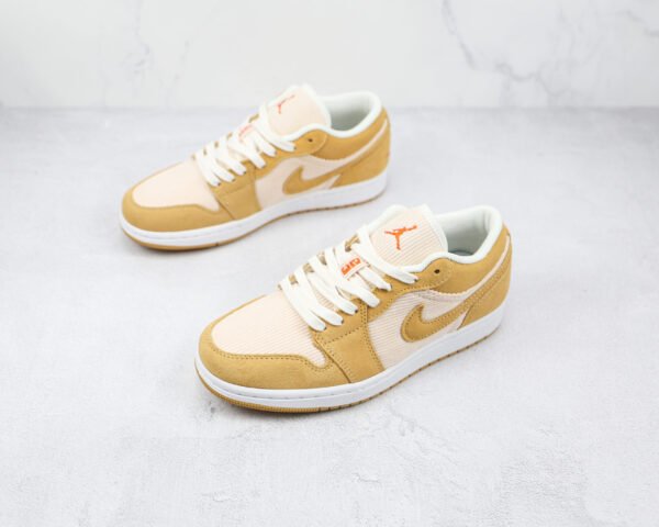 NIKE AJ1 Air Jordan 1 low Beige corduroy