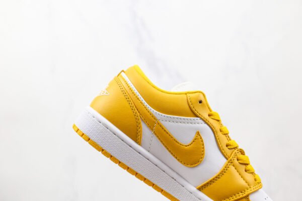 NIKE Air Jordan 1 Low Mustard yellow