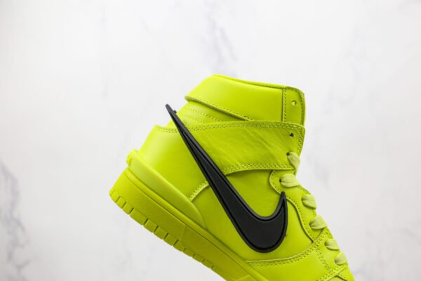 NIKE AMBUSH x Nike Dunk High Fluorescent green