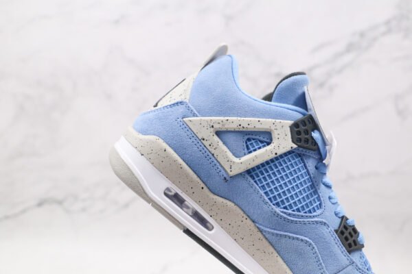 NIKE Air Jordan 4 SE “University Blue”