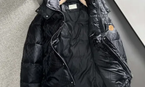 Gucci-CoatsDown-Jackets-for-Men-9999929039_06_800x800.webp